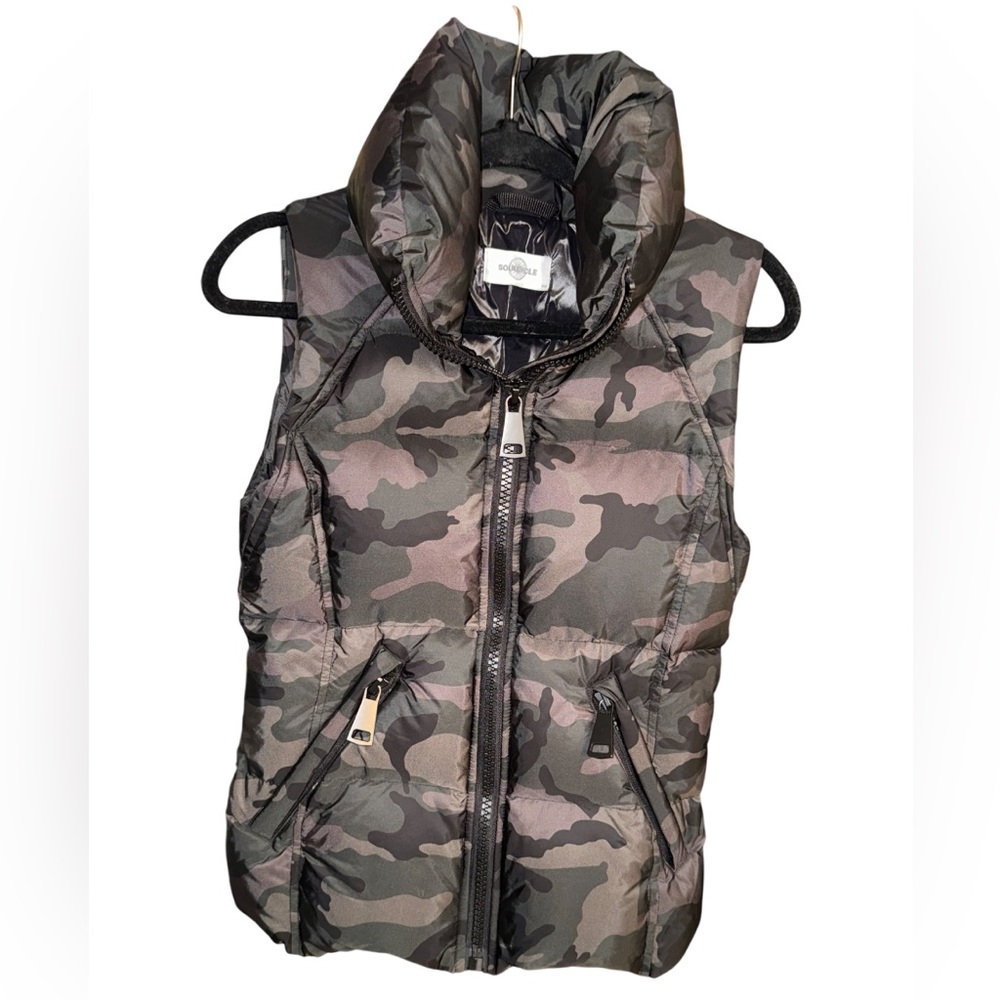 Soulcycle puffer camouflage goose down vest